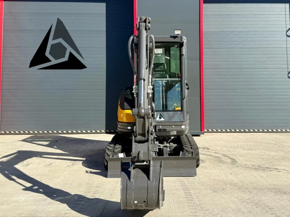 PÁSOVÝ MINIBAGR GORILA G27SE I PRO CAB
